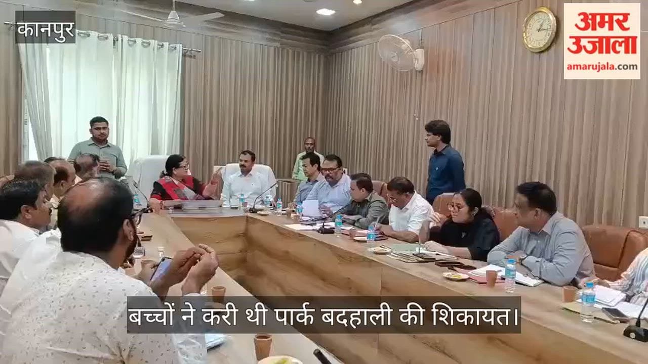 kanpur-mayor-pramila-pandey-reprimands-officials-over-chunniganj-park
