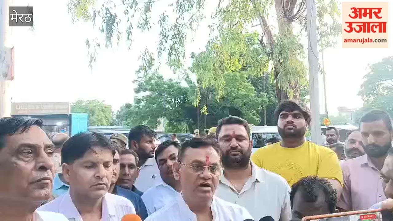 Meerut: Youth dies of electrocution during Jagannath Rath Yatra in Parikshitgarh; condolences offered after meeting the affected family.