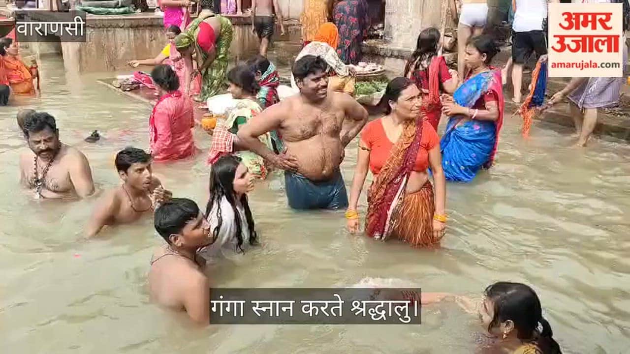 Crowds of devotees thronged Ganga ghats of Varanasi on Devshayani Ekadashi