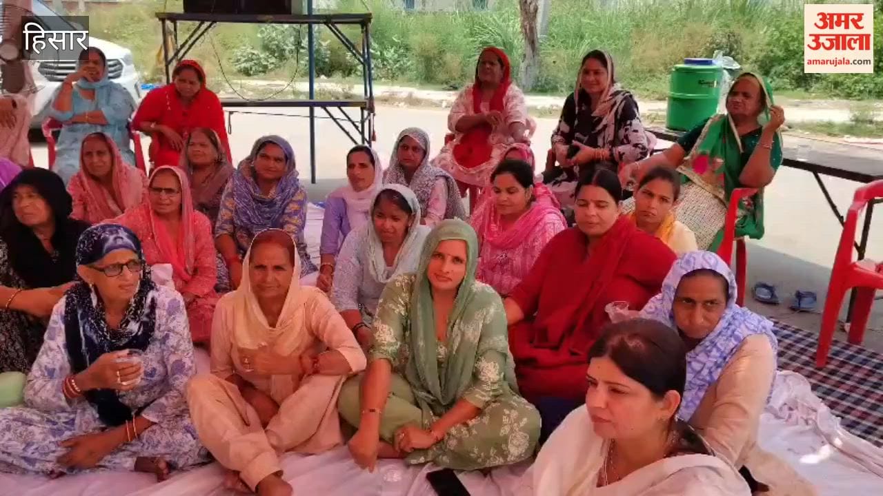 Major standoff over water in Hansi: Sector-5's indefinite sit-in enters fifth day; MLA calls for a meeting