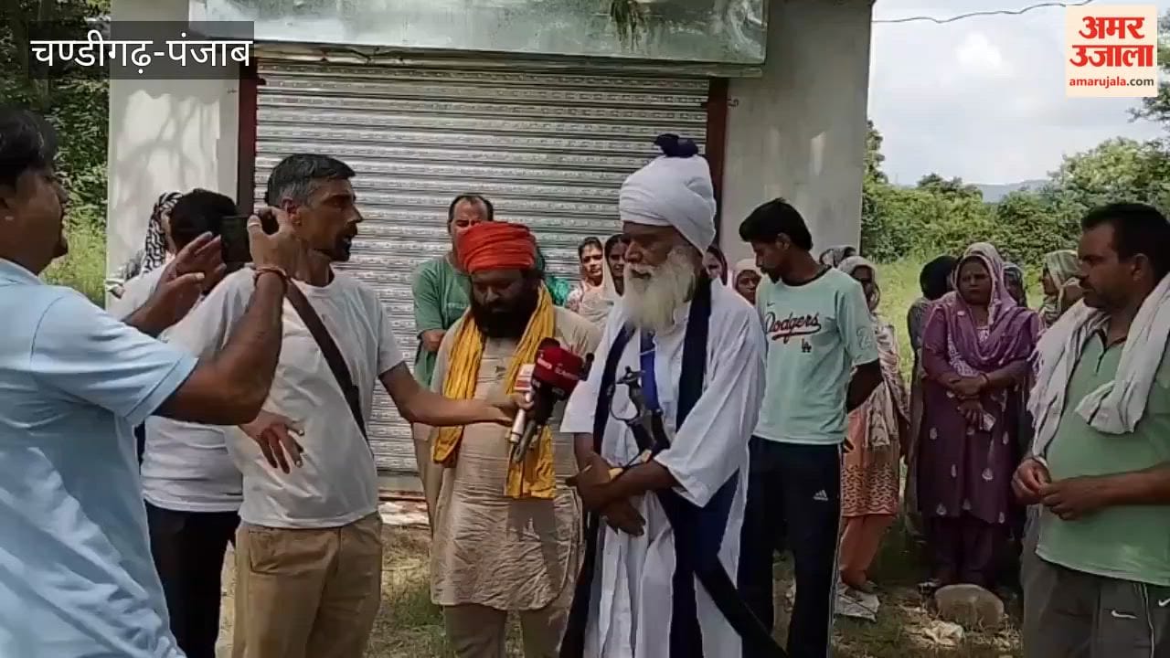Villagers opposed the new liquor shop