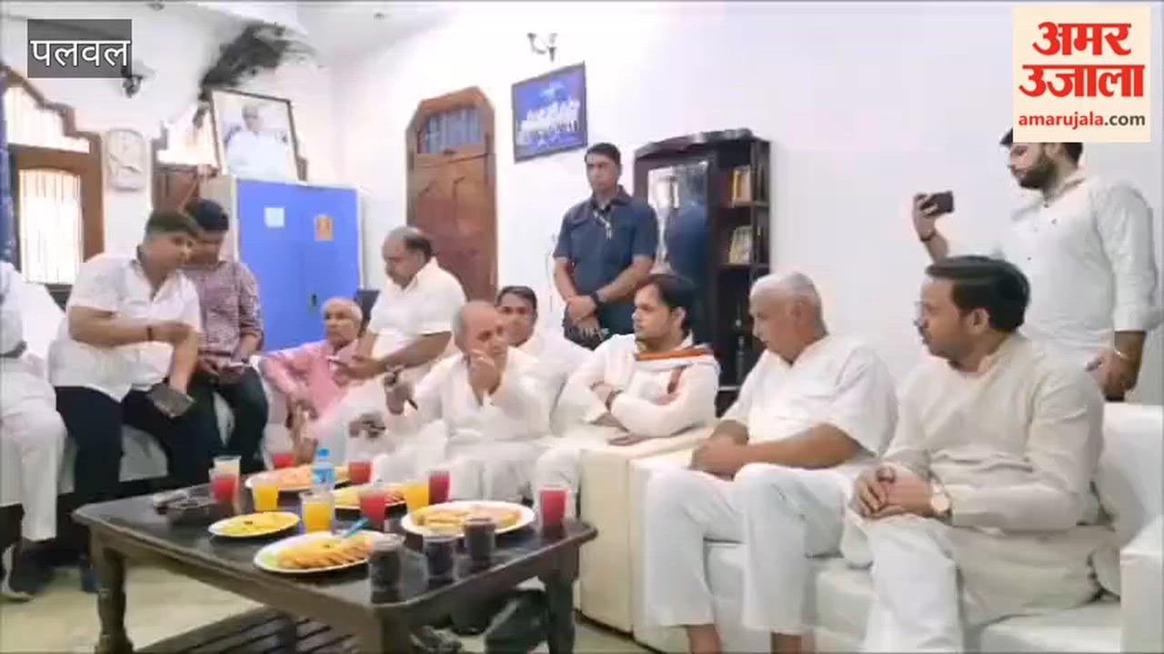 Mann Ki Baat with party workers in Kithwari Minister Gaurav Gautam appeals to youth for service to nation