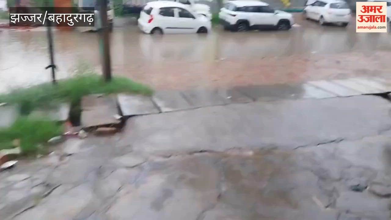 Heavy rain in Jhajjar; waterlogging on main roads