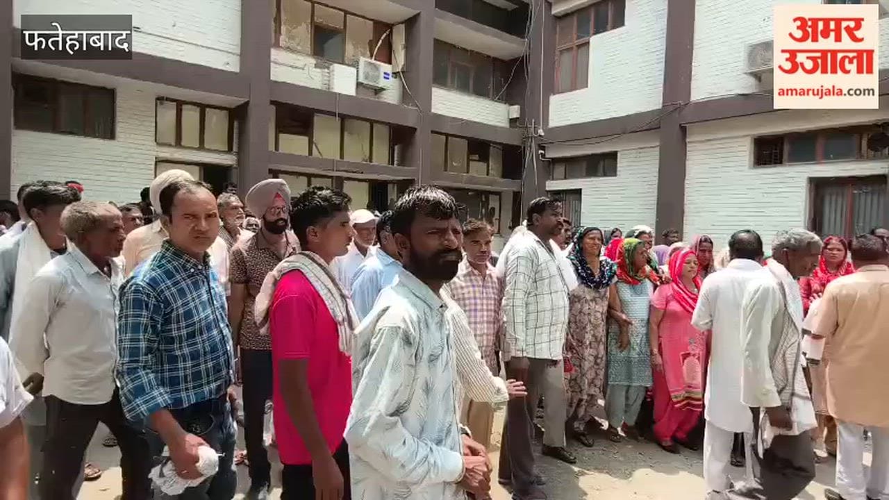 Tension prevails in Fatehabad's Swami Nagar for five days; plea made to the DC for a resolution.