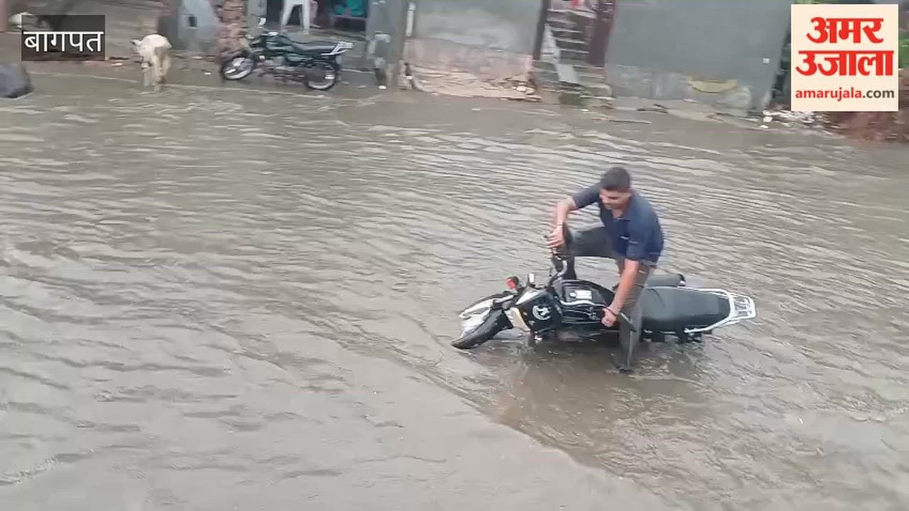 Rain brings relief from the heat in Baghpat; vehicles get stuck due to waterlogging in the underpass.
