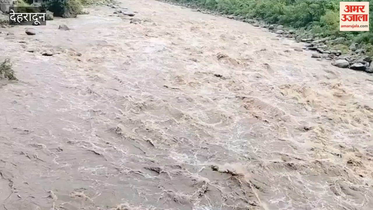 Vikasnagar: Tons River in spate at Tiuni following heavy rain