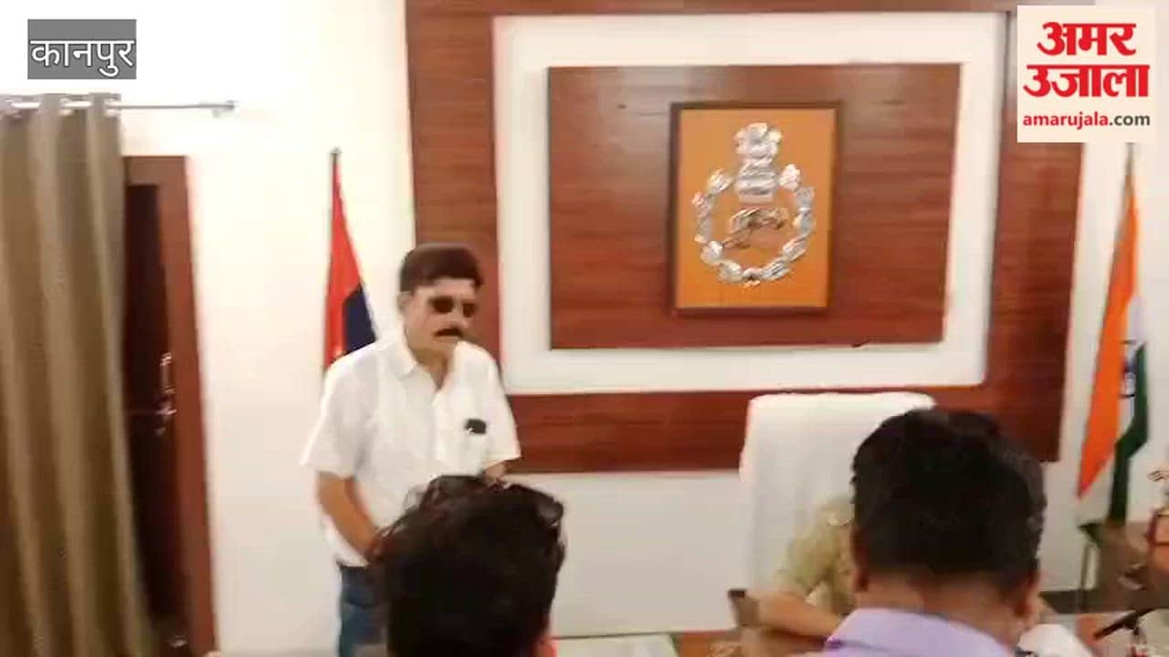 Kanpur: Protest against challans issued to customers and traders; memorandum submitted to DCP Traffic