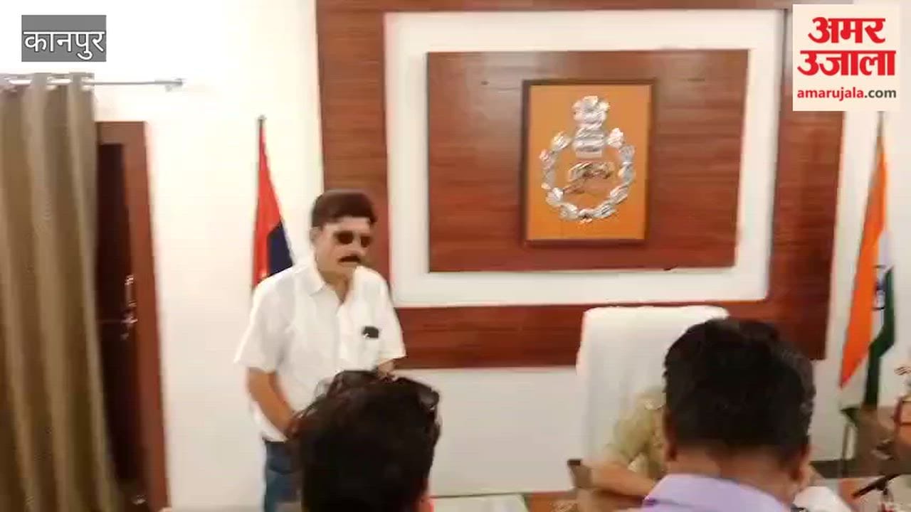 Kanpur: Protest against challans issued to customers and traders; memorandum submitted to DCP Traffic