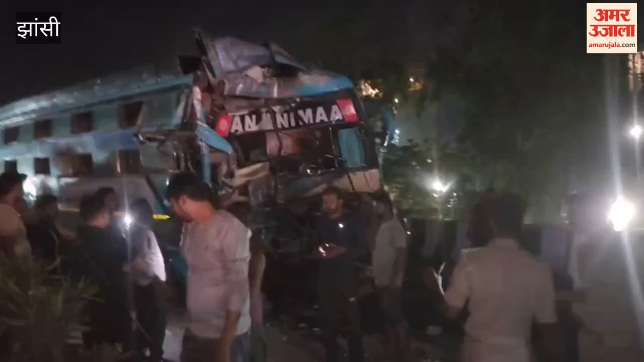 Video: Sleeper bus rams into stationary truck on Jhansi-Kanpur highway; two dead, 20 passengers injured.