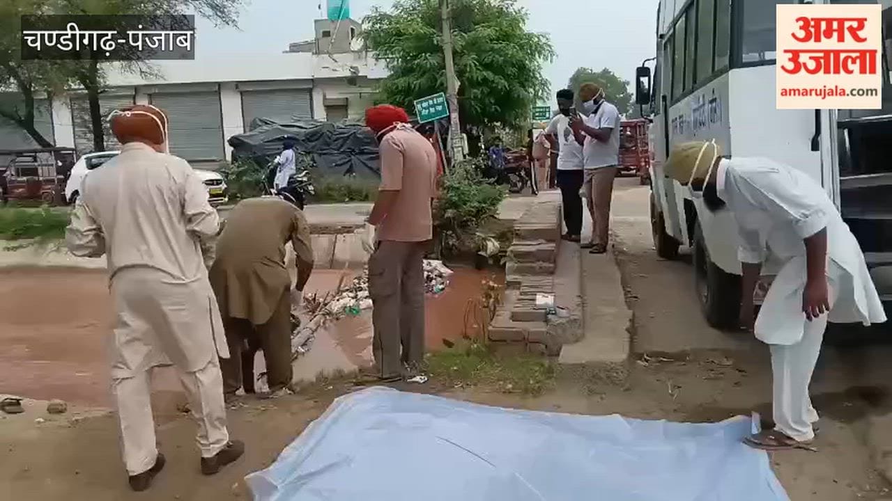 Unidentified body found in canal in Moga; kept in mortuary for identification.