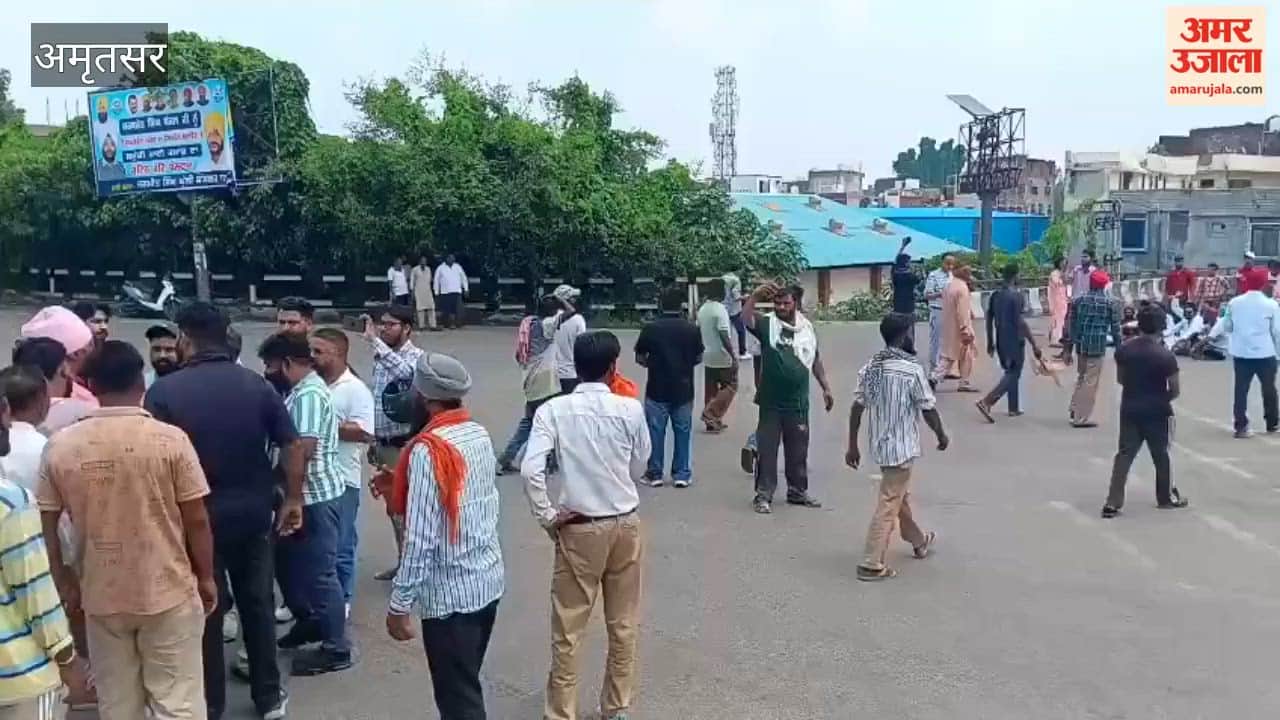 Sewerage workers and the Valmiki community stage a protest in Amritsar against the Barnala incident.