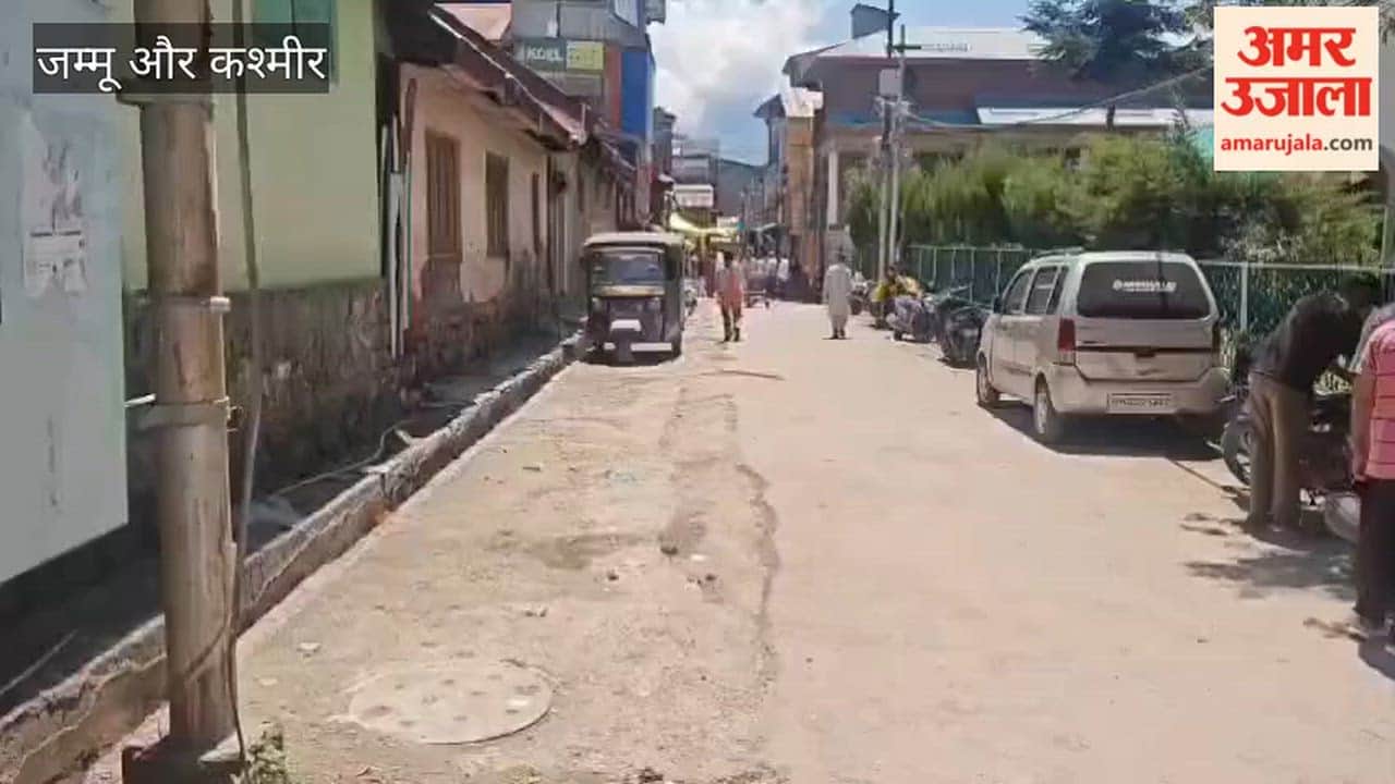 Anti-Encroachment Drive Intensified in Bandipora Main Market