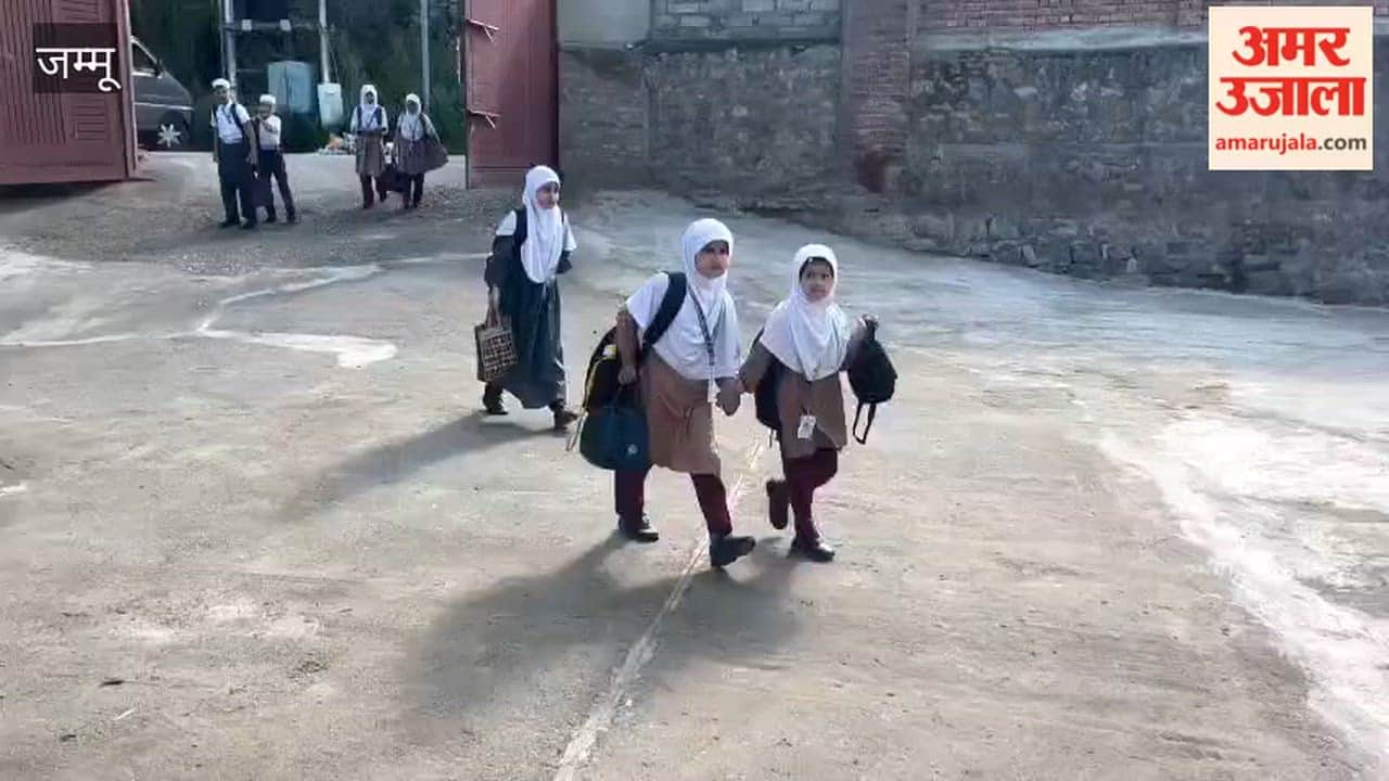 Schools Reopen Across Bandipora District After 21-Day Summer Break