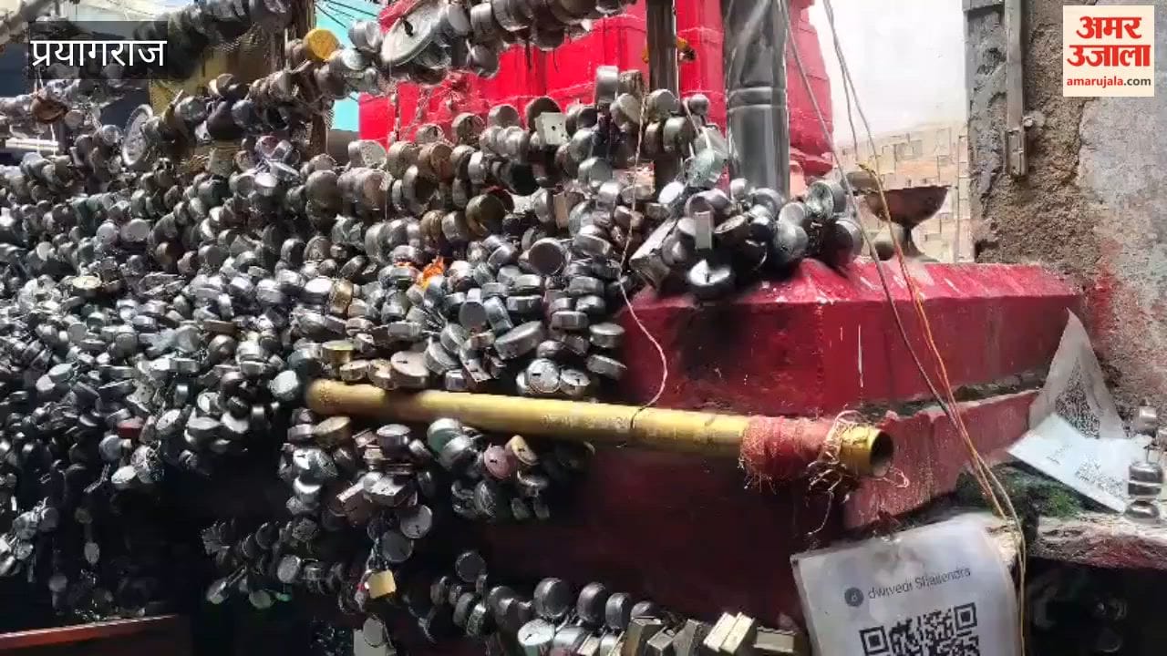 Lack of drainage causes water to accumulate in the lanes of Natheshwar Temple, causing inconvenience to devotees.