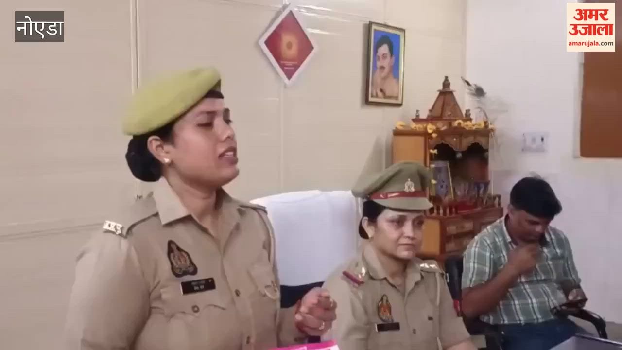 Under Dost Police programme girl students were given information on cyber security women safety