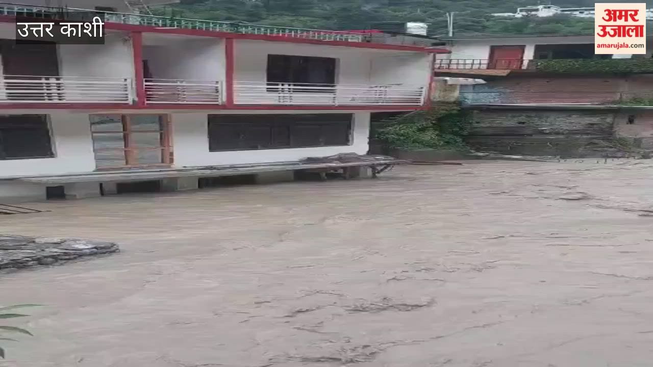 Landslides disrupted traffic on the Yamunotri Highway