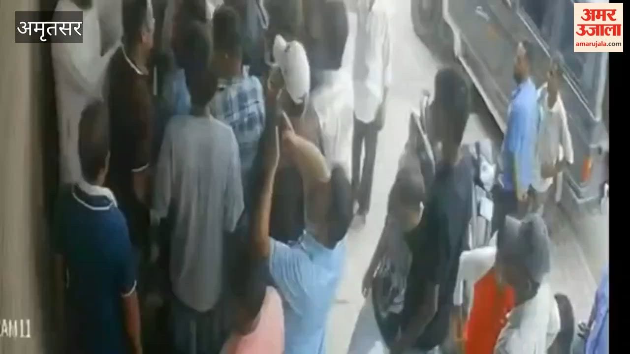 Protesters took a sack of sugar from a shop during the Amritsar shutdown; CCTV footage has surfaced.