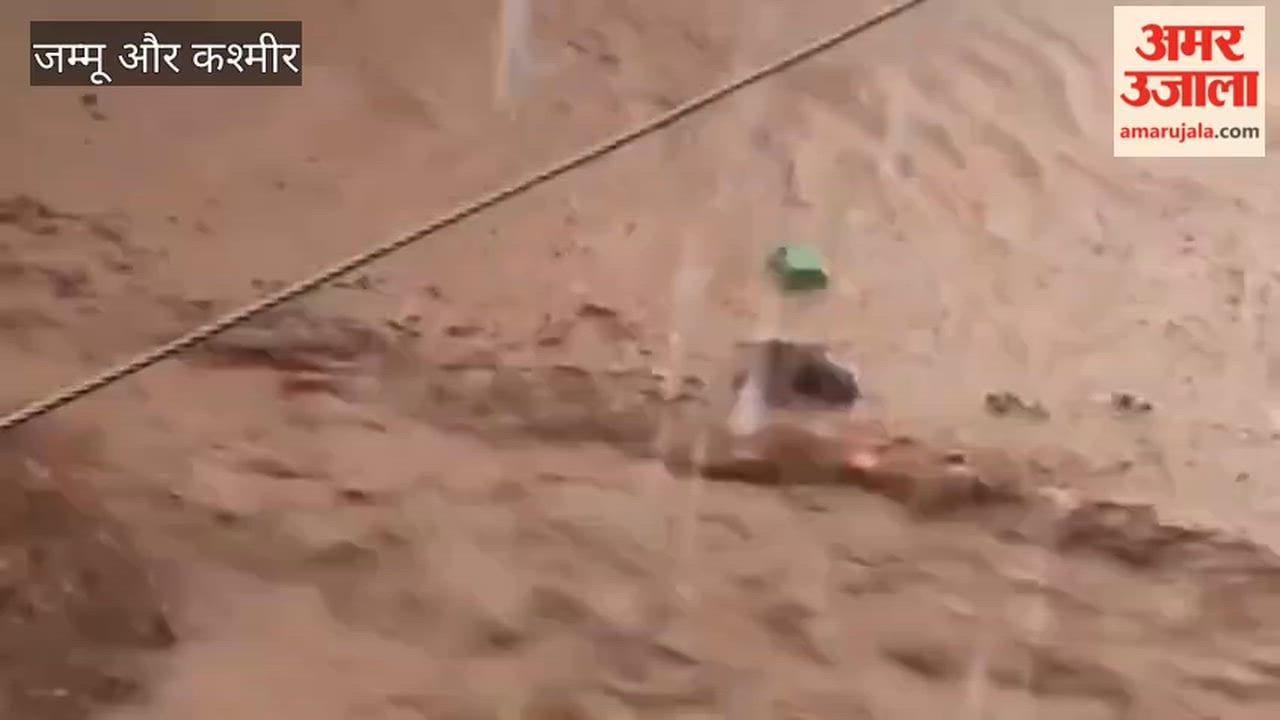 Flash floods in Bandipora school classrooms submerged