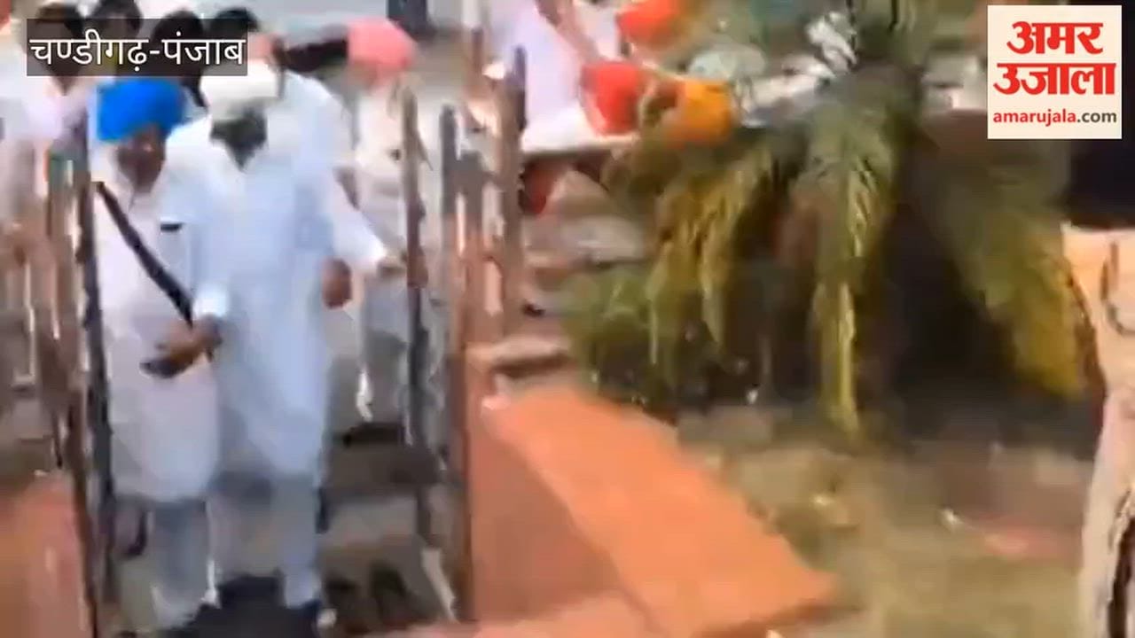 Tribute was paid to Shaheed Udham Singh in Ferozepur by offering a floral garland at his statue.
