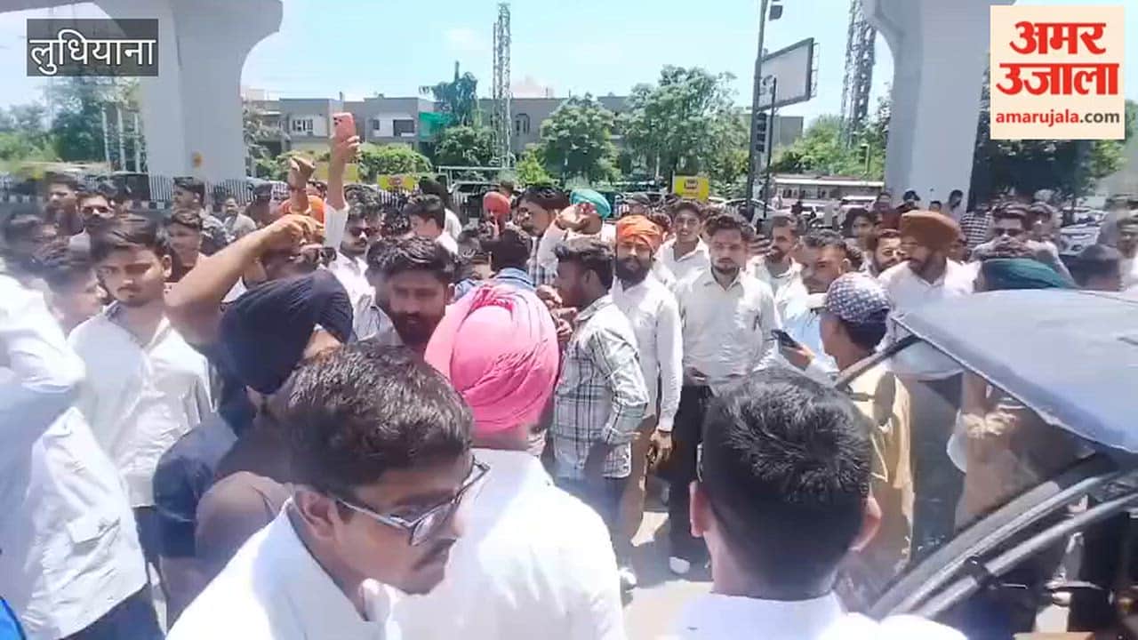 Students in Ludhiana staged a protest against the pharmacy paper leak and cheating incident.