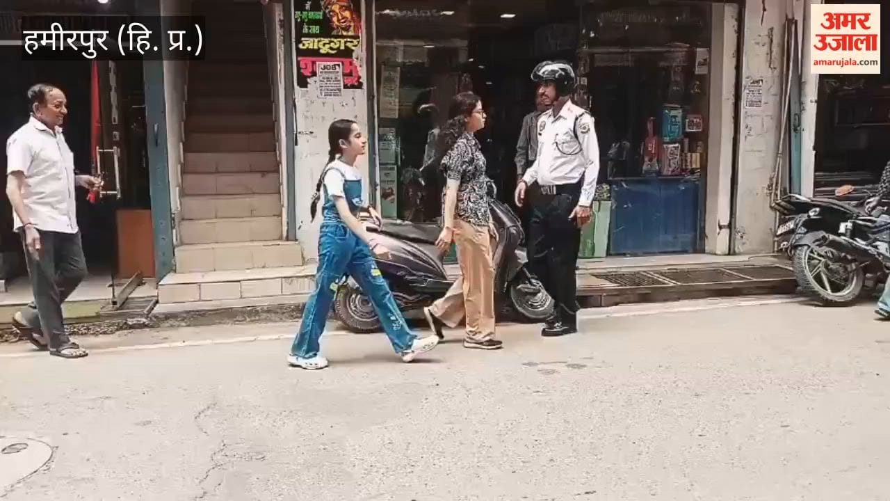 hamirpur traffic police action illegal parking challan