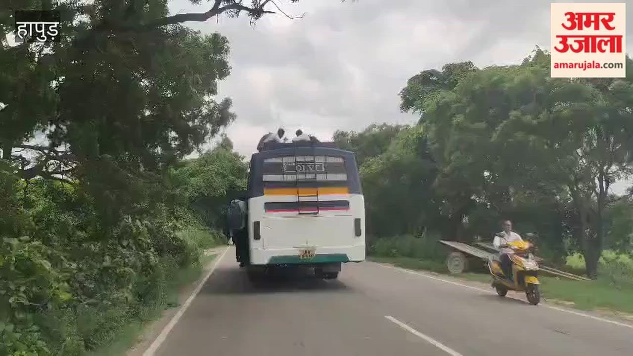 Students dangerous bus ride after school traffic rules flouted on Syana Road video goes viral in Hapur