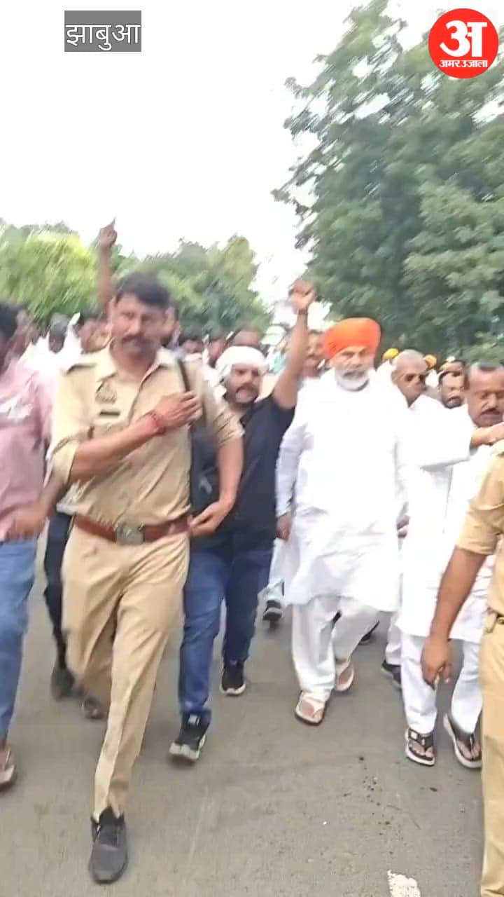 Rakesh Tikait roared in Jhabua: Pay four times compensation for land acquired for highway construction