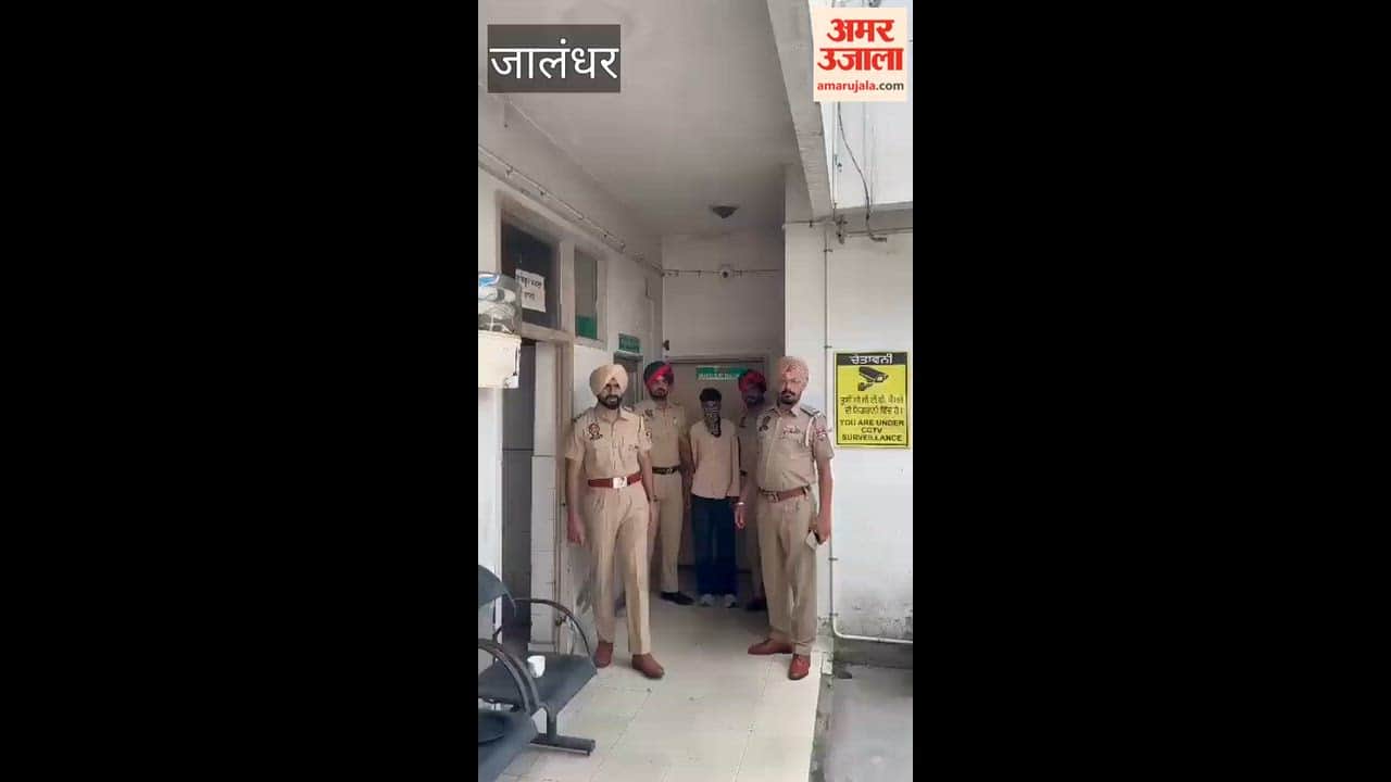 Jalandhar Police arrested two accused of snatching and bike theft, recovered four stolen motorcycles and gold and silver jewellery.