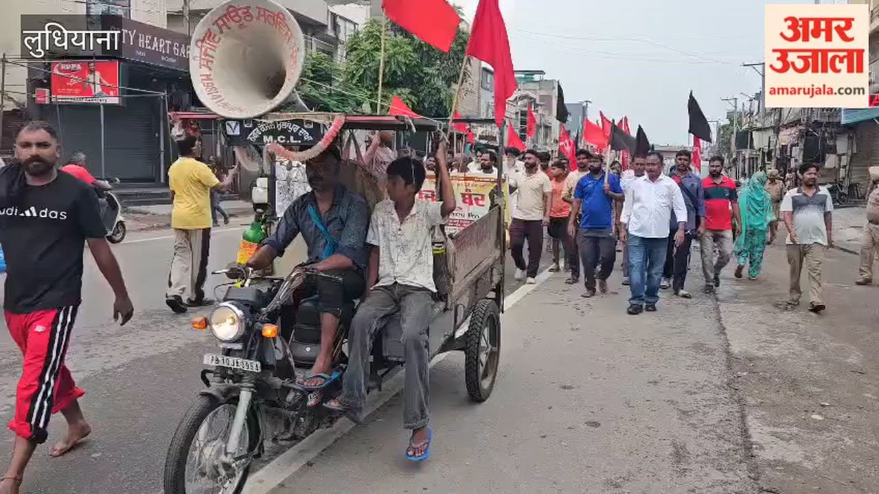 Sanitation workers hold massive protest march in Mullanpur Dakha against the Barnala lathi-charge.