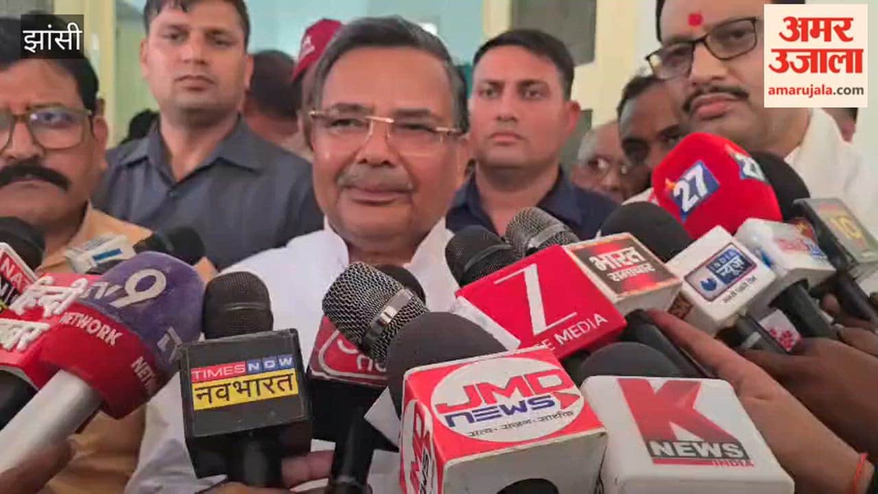 Minister Jaiveer Singh attacks SP chief, says: "You will grow old but won't come to power."