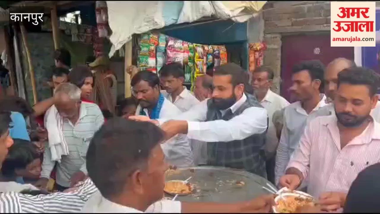 Kanpur: Food Distributed to the Needy in Nai Basti