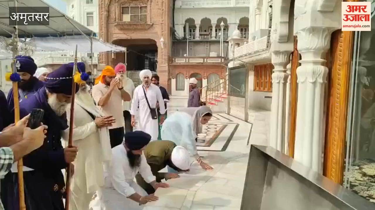 Raj Kundra visited Sri Darbar Sahib to pay his respects; the star cast of 'The Great Punjab Robbery' accompanied him