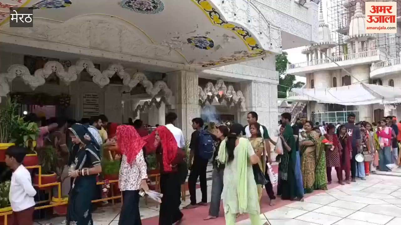 Meerut Turns Devotional on First Monday of Sawan, Devotees Throng Shiva Temples