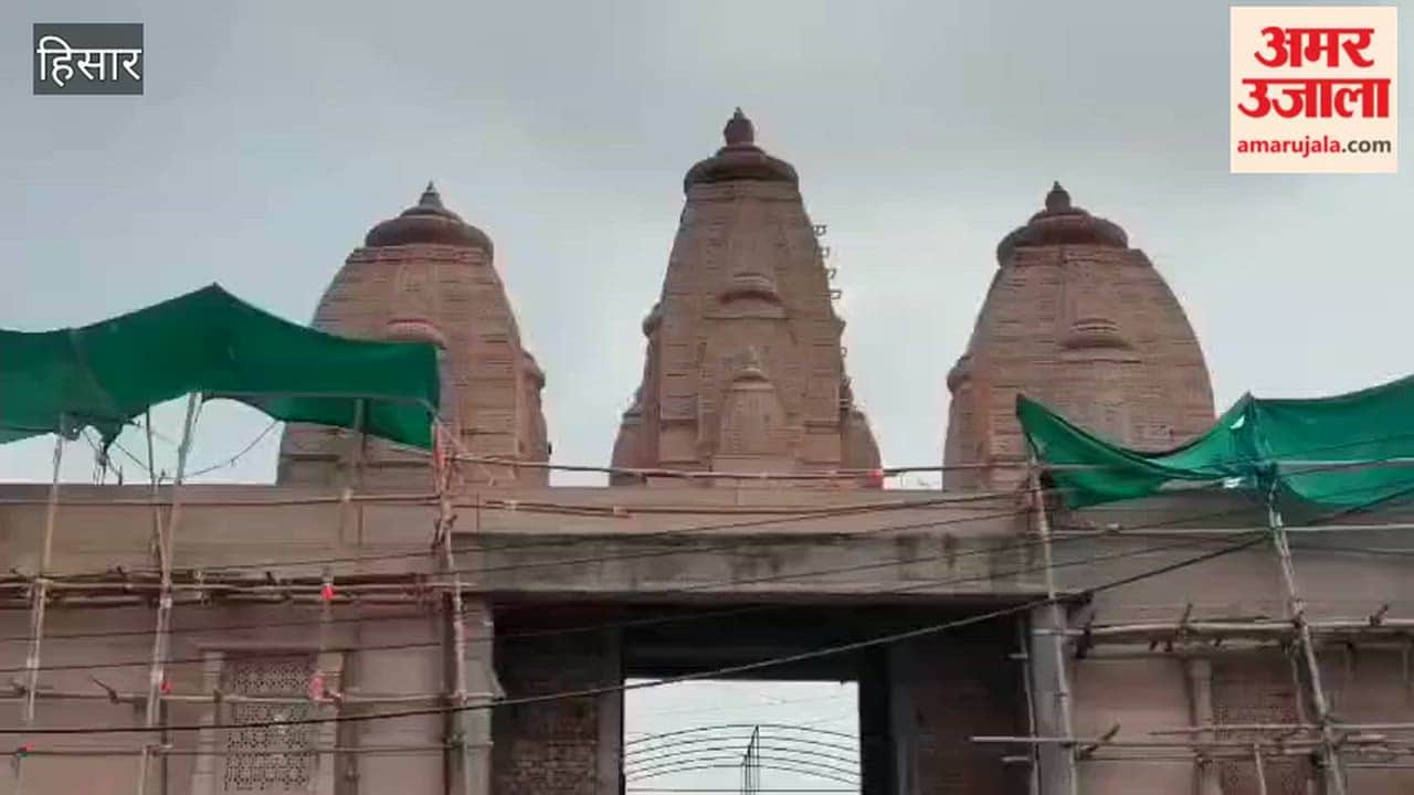 Hansi: Devotees thronged the Shri Kali Devi Temple in Hansi on the first Monday of Sawan; Shiva devotees performed *Jalabhishek*.