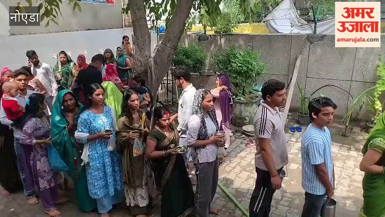 Noida: Long queues of devotees at the ancient Shiva temple in Sarfabad on the first Monday of Sawan.