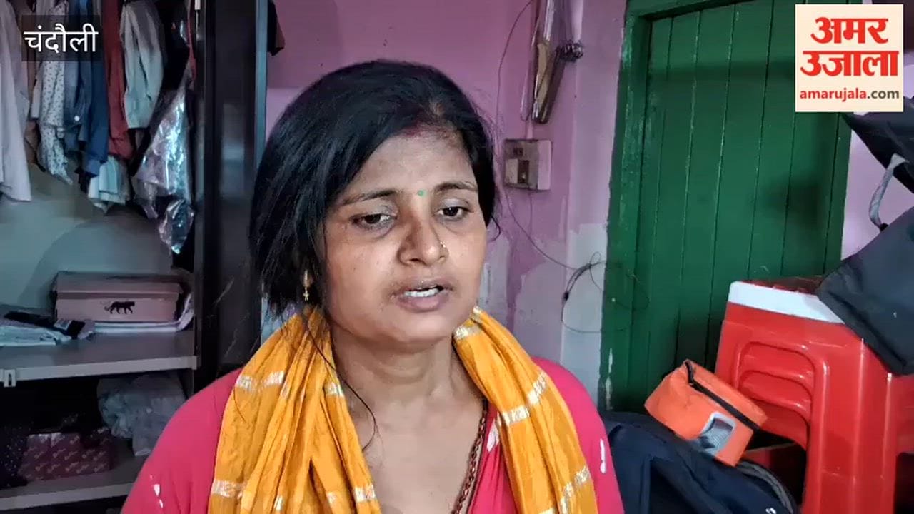 Thieves enter railway quarters via the roof; jewelry, cash, and a laptop worth over ₹7 lakh stolen