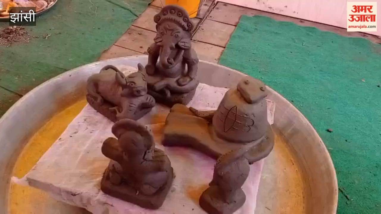 Mahamrityunjaya Mantra chants resonate at Panchkuiyan Temple; Shivling consecrated.