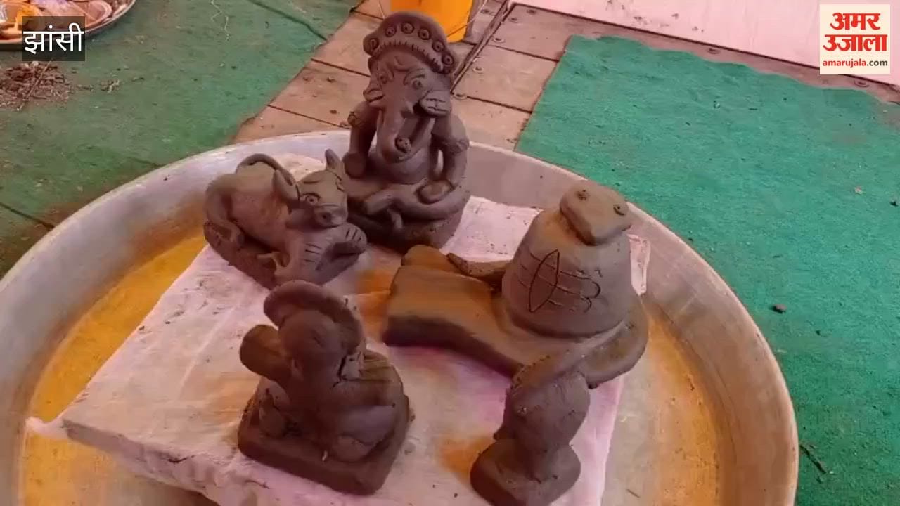 Mahamrityunjaya Mantra chants resonate at Panchkuiyan Temple; Shivling consecrated.