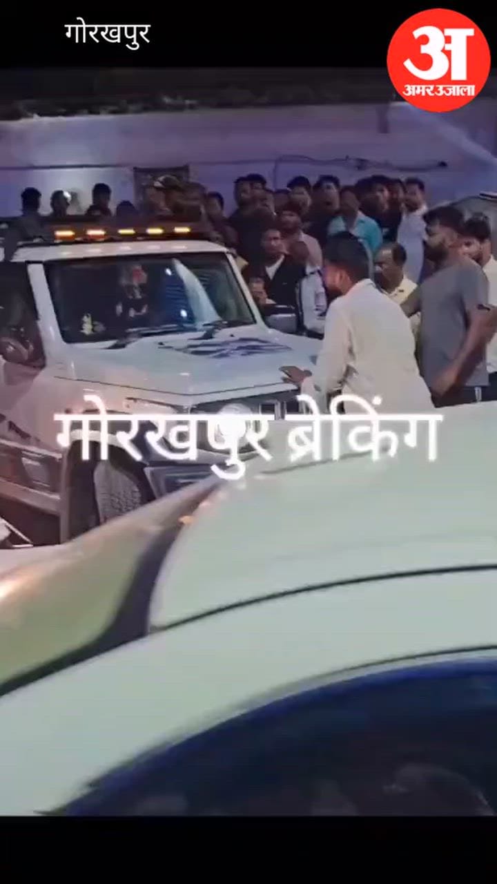 कार और बुलेट की टक्कर के बाद हंगामा, मारपीट के बाद गाड़ी के शीशे तोड़े