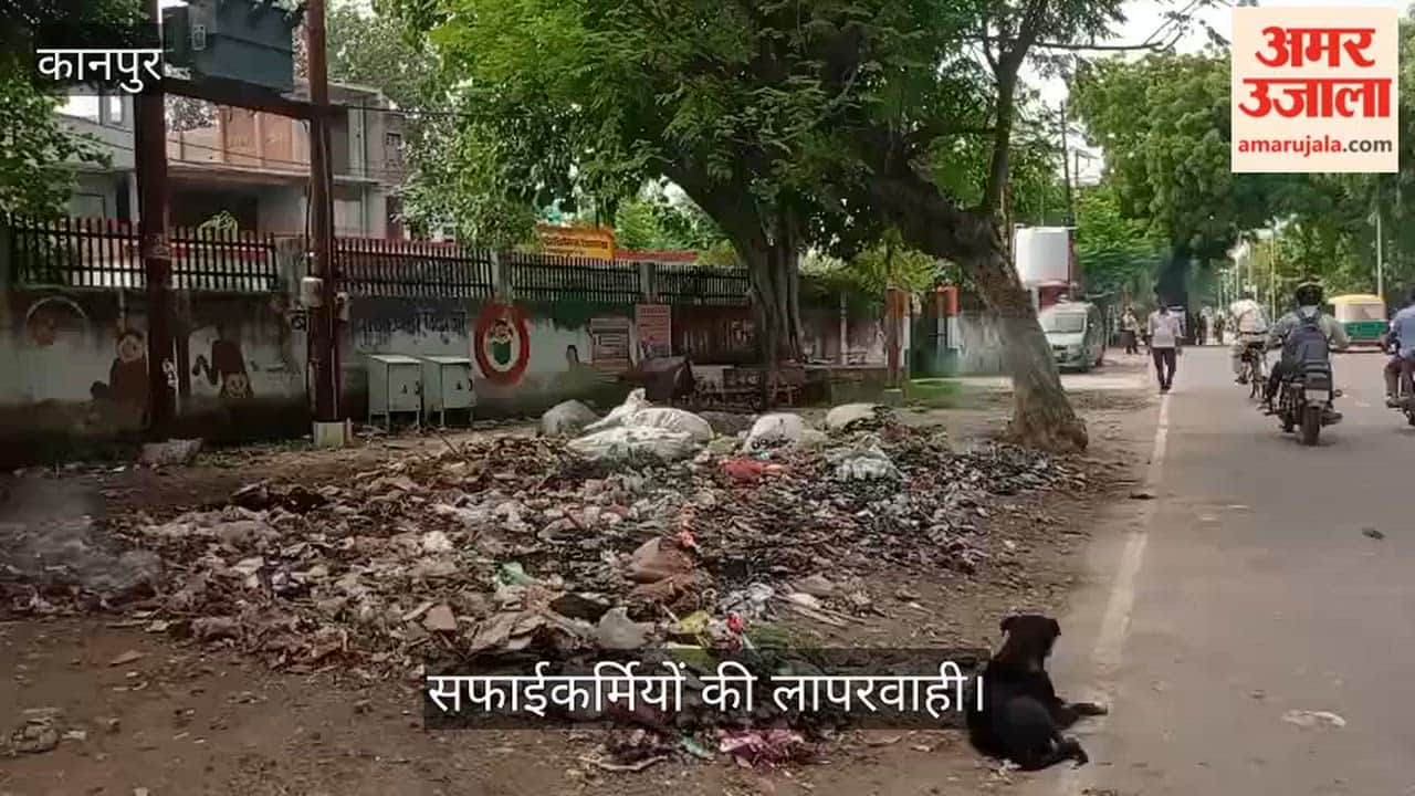 Kanpur Heaps of garbage pile up on Bithoor Road trash is being burned in front of the girls school