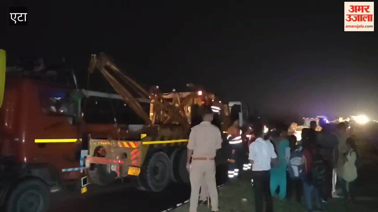 speeding vehicle collided with tractor carrying pilgrims killing one