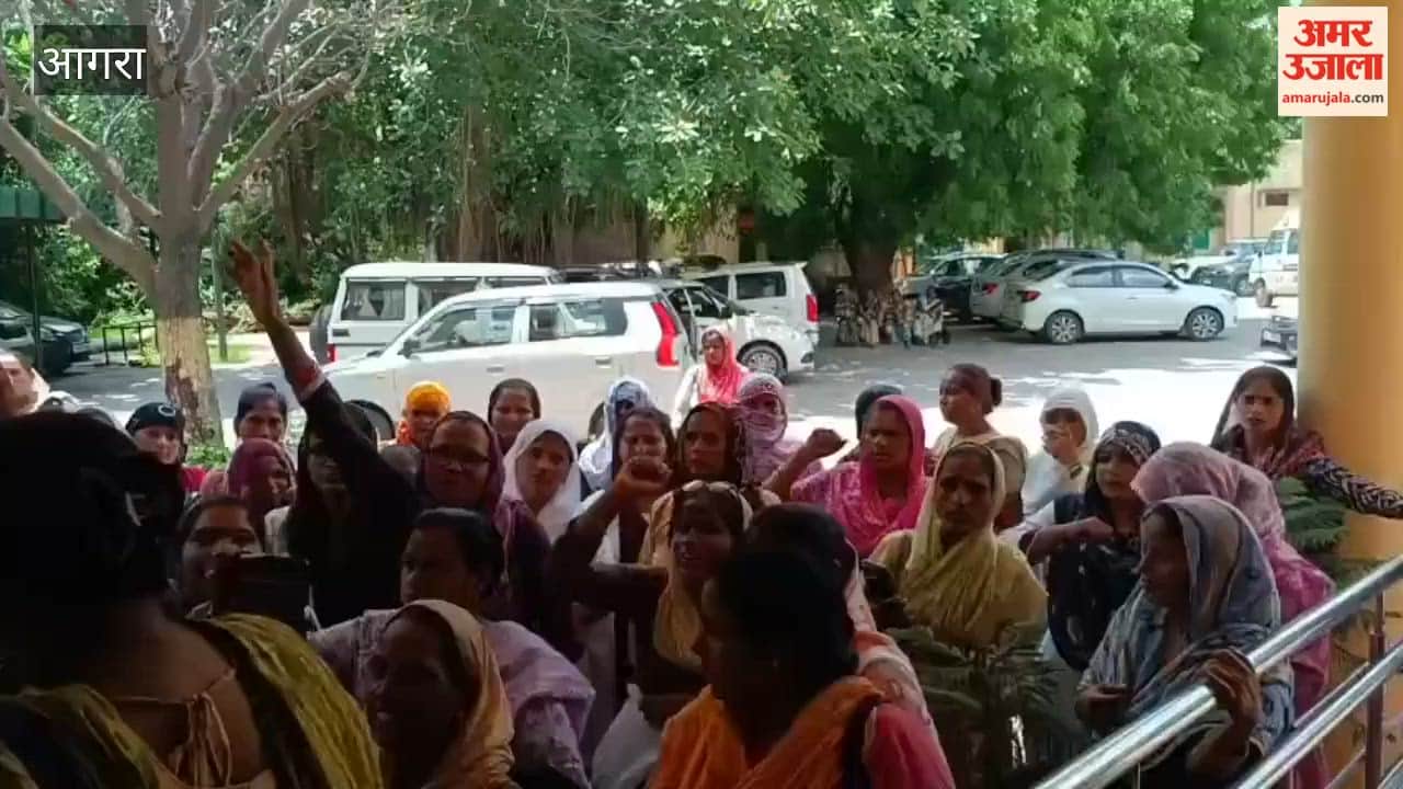 Asha workers create ruckus threaten mass resignation