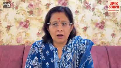 Srinagar: Chief Medical Officer conducts surprise inspection of Sub-District Hospital.