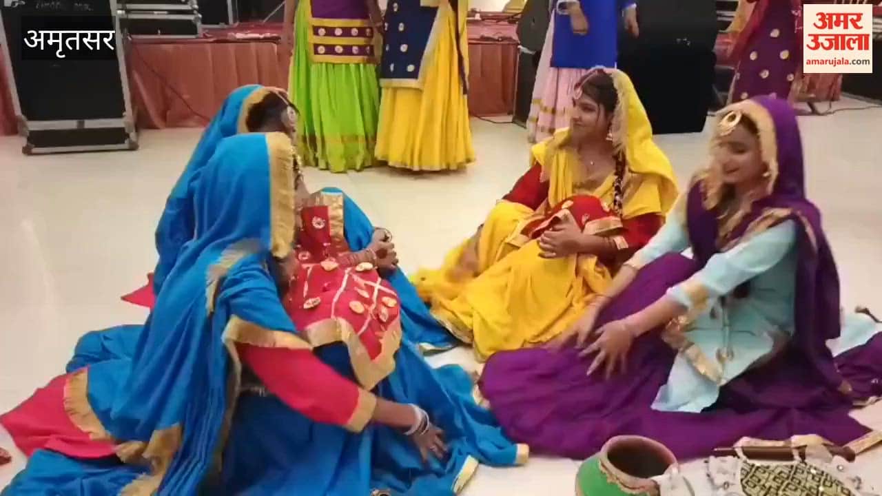 Amritsar soaked in the spirit of Sawan; women celebrated the festival with Giddha and swings.