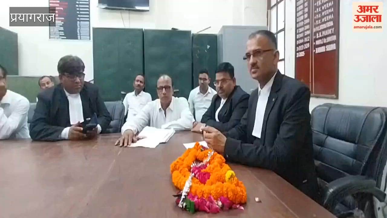 Order for the constitution of a three-member bench to hear cases at the Uttar Pradesh Board of Revenue stayed; response sought from the government
