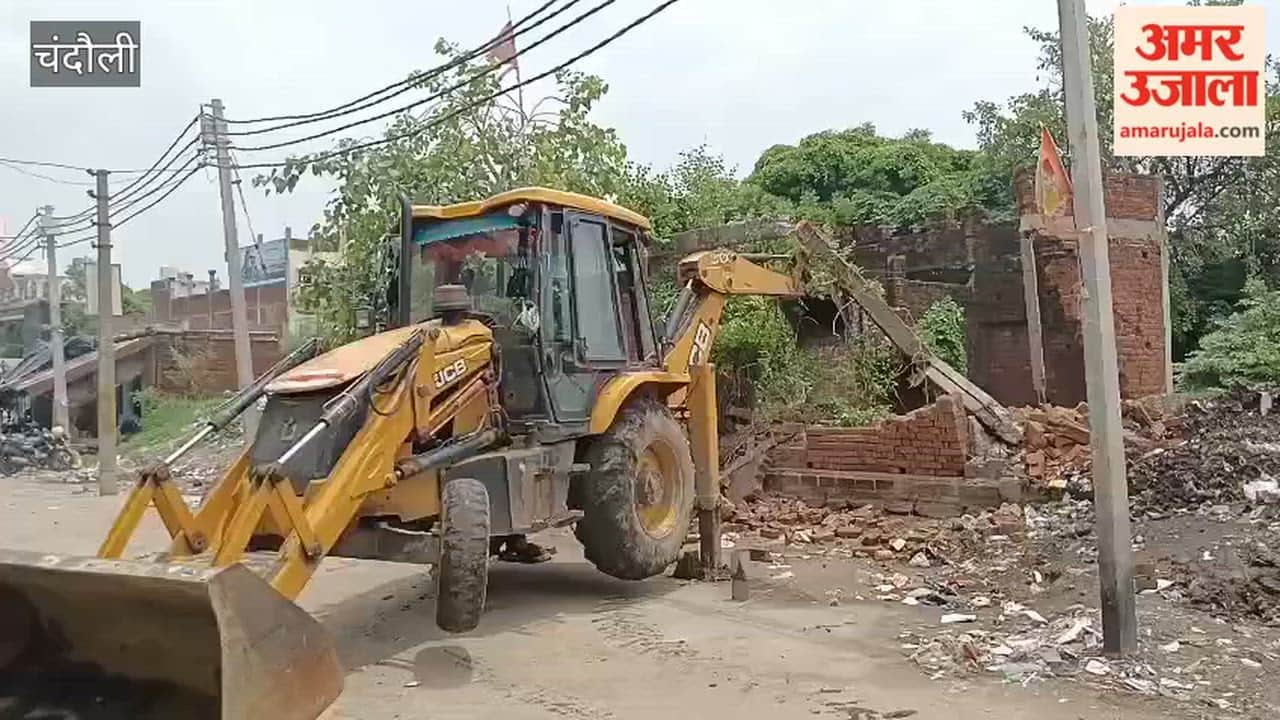 Encroachment removed from Amrit Sarovar land illegal structure demolished