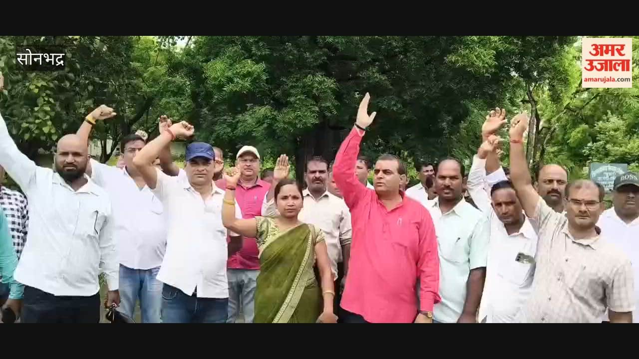 Employment assistants protest over non-receipt of honorarium for 11 months