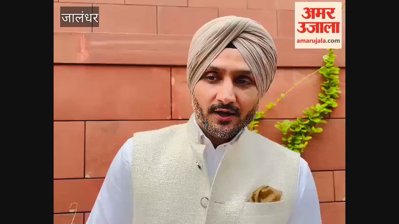 Rajya Sabha MP Harbhajan Singh met Prime Minister Narendra Modi; said there is much to learn from him.