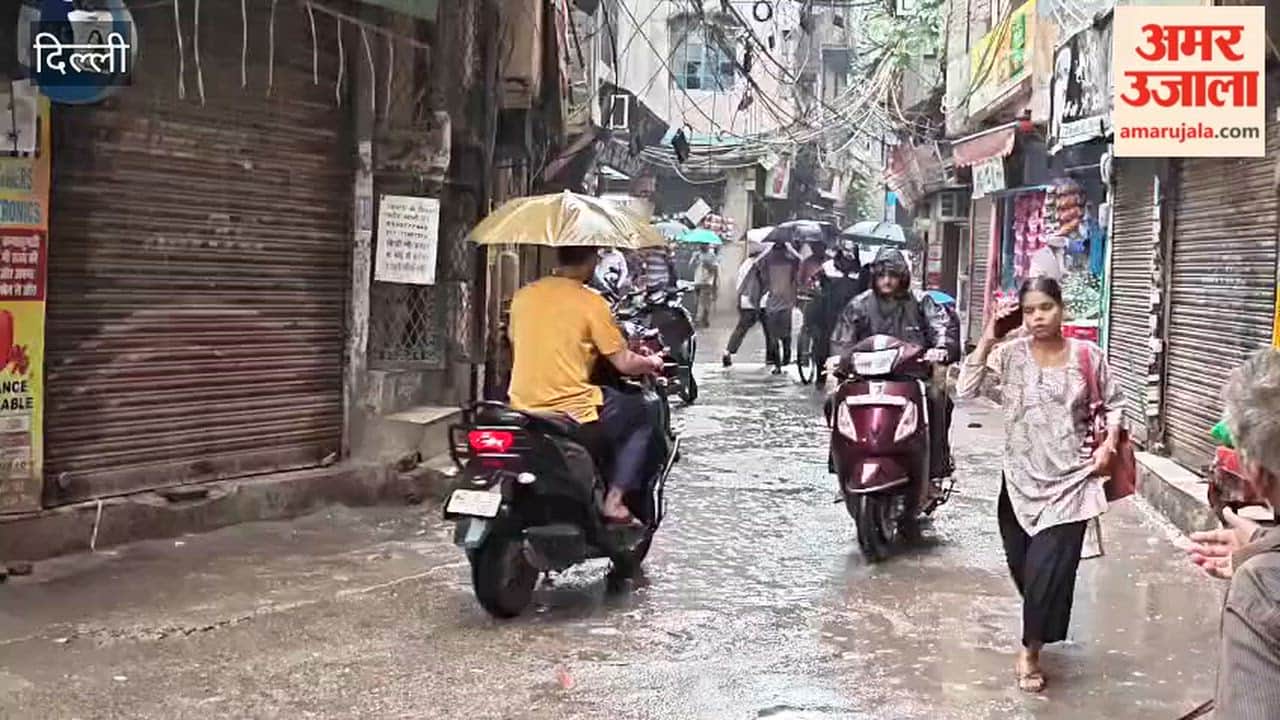 Delhi Rain Video Heavy rain changes weathe