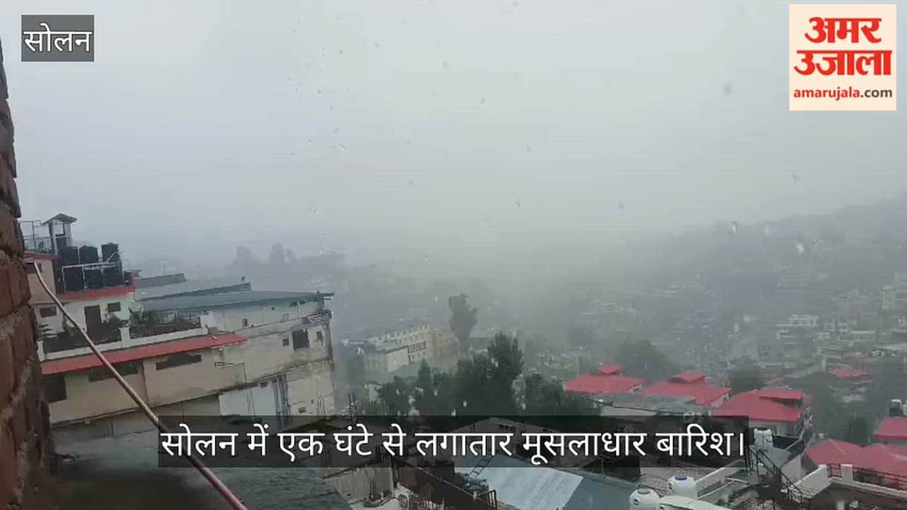 solan heavy rain waterlogging school children affected